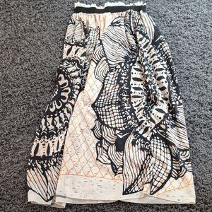 Elegant Black and White Patterned Skirt